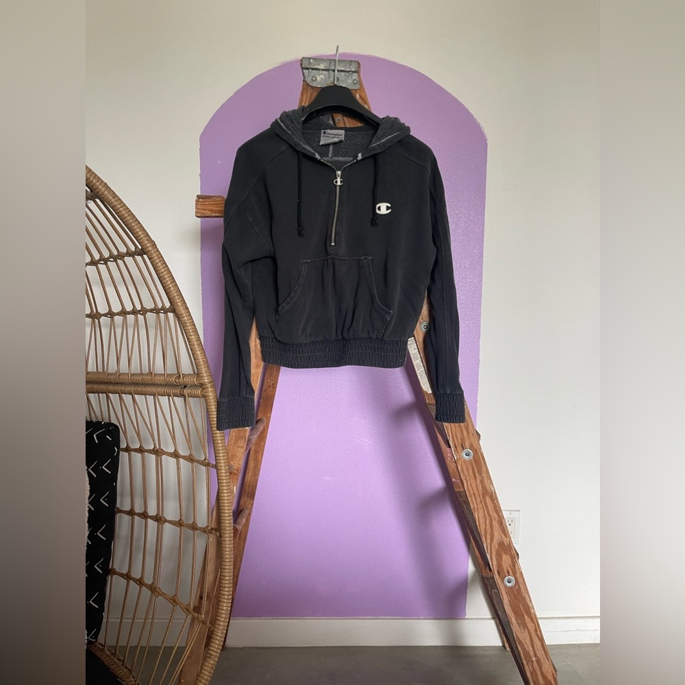 Champion cropped zip hoodie size medium black